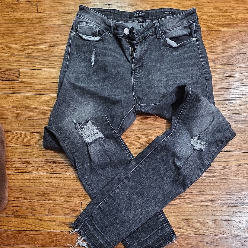 Judy Blue Gray Skinny Jeans with Distressed Details ( Off Black)